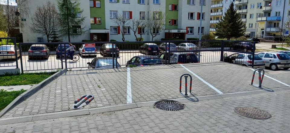 Apartament Jurajska Plaza, prywatne miejsce parkingowe , Targi Apartment in Poland