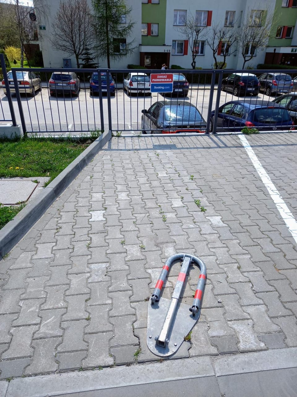 Apartament Jurajska Plaza, prywatne miejsce parkingowe , Targi Apartment in Poland