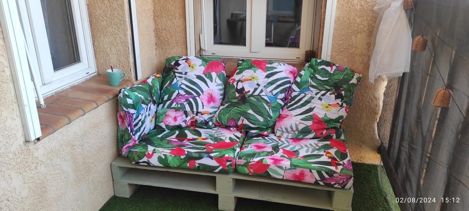 Appartement avec Terrasse Apartment in Narbonne