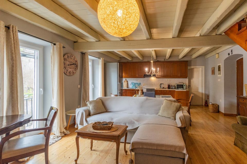 Luxury Family House with Backyard Apartment in Corfu