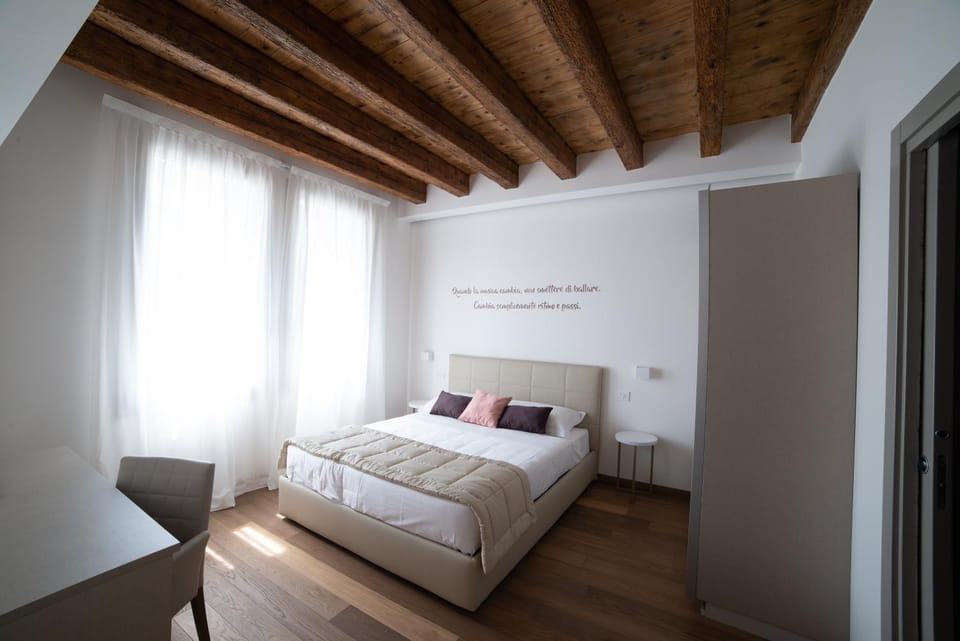 Coffee/tea facilities, Bedroom