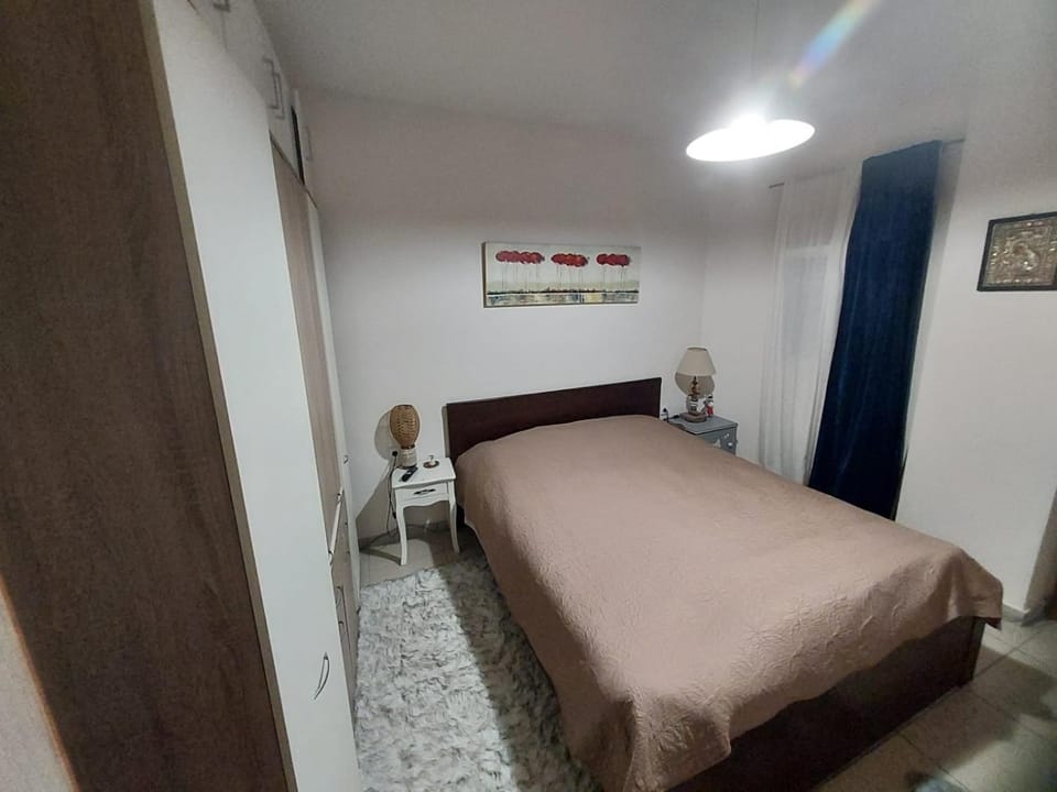 Hermes Gerakas-Athens Apartment in Chalandri