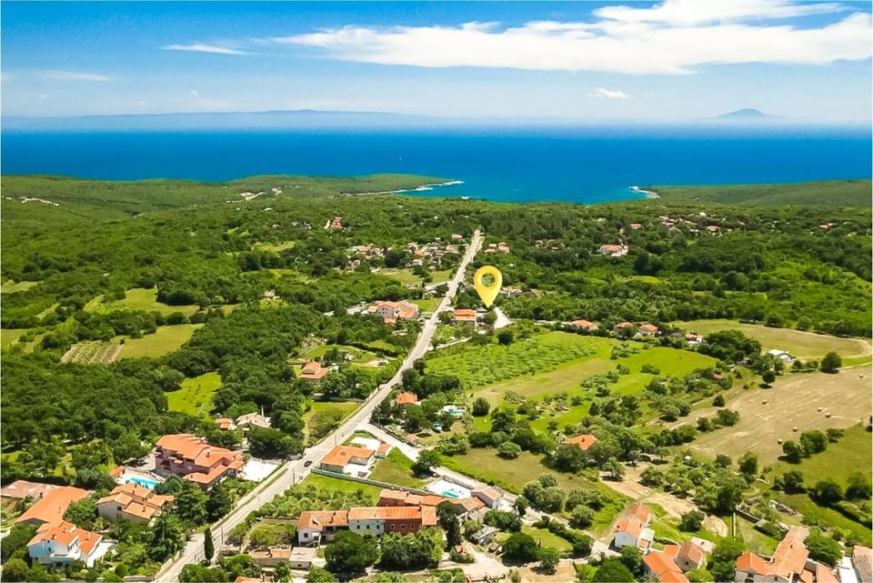 Natural landscape, Bird's eye view, Sea view, Location