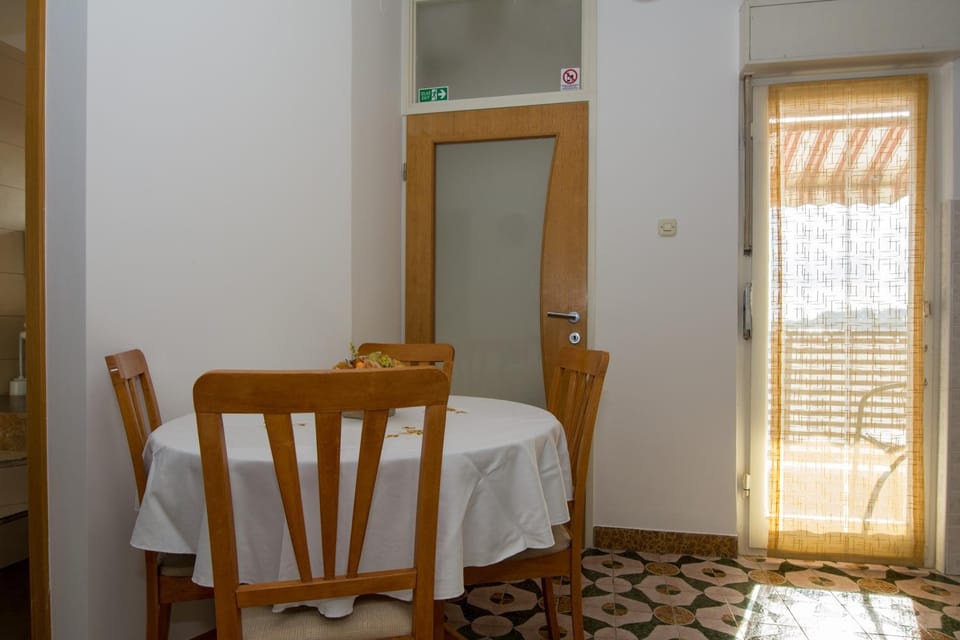 Apartments Peričić Apartment in Podstrana