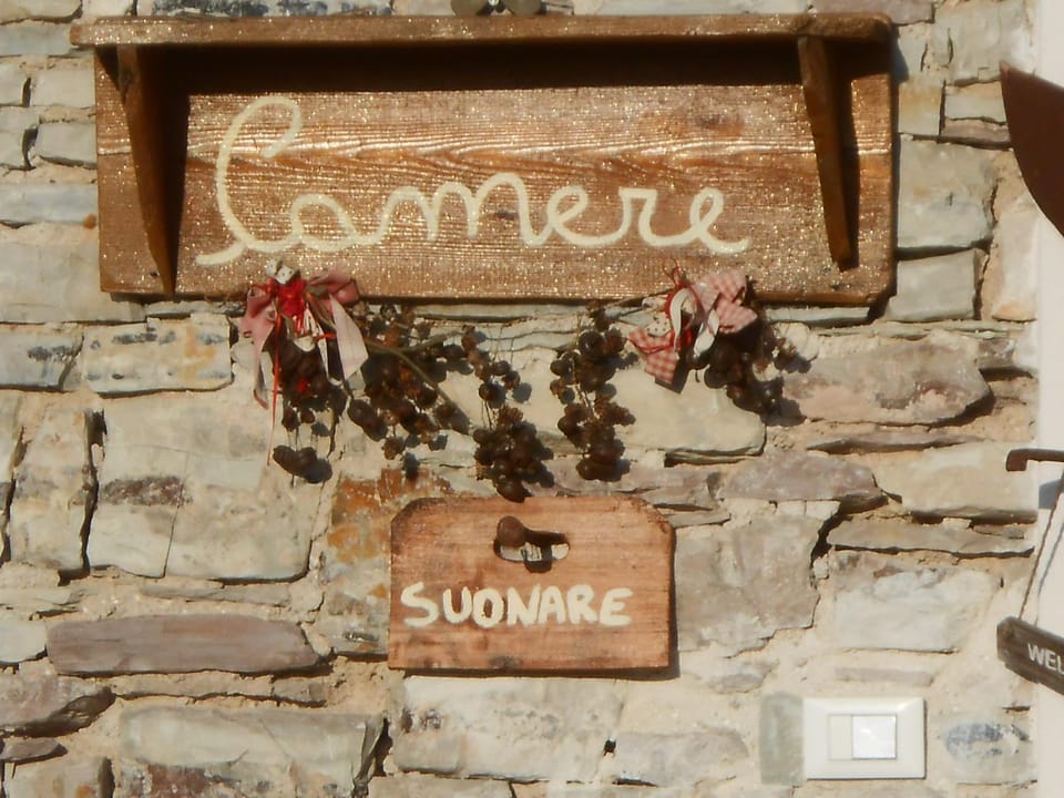 Logo/Certificate/Sign