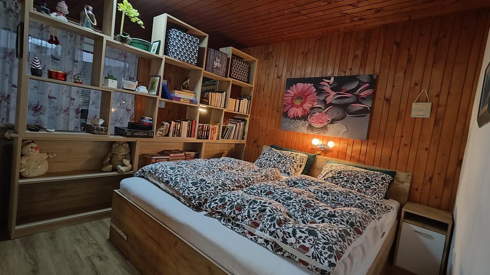 Snežak (Snowman) 2 Apartment in Slovenia
