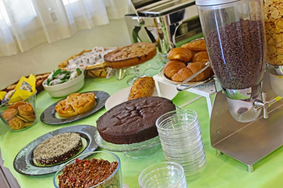 Buffet breakfast