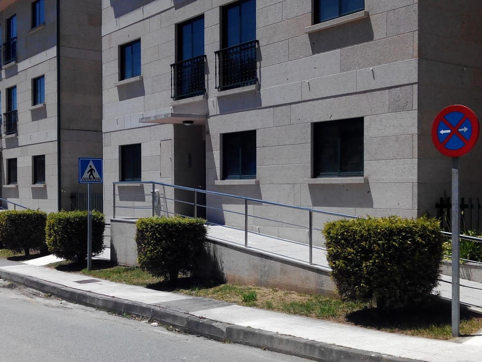 Property building, Facade/entrance