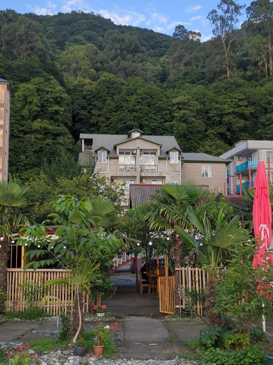 Guest House MARI Bed and Breakfast in Batumi