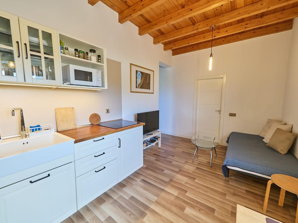 Molino de el Roque Apartment in Maxorata