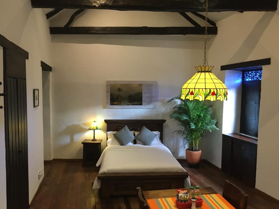 Bed, Photo of the whole room