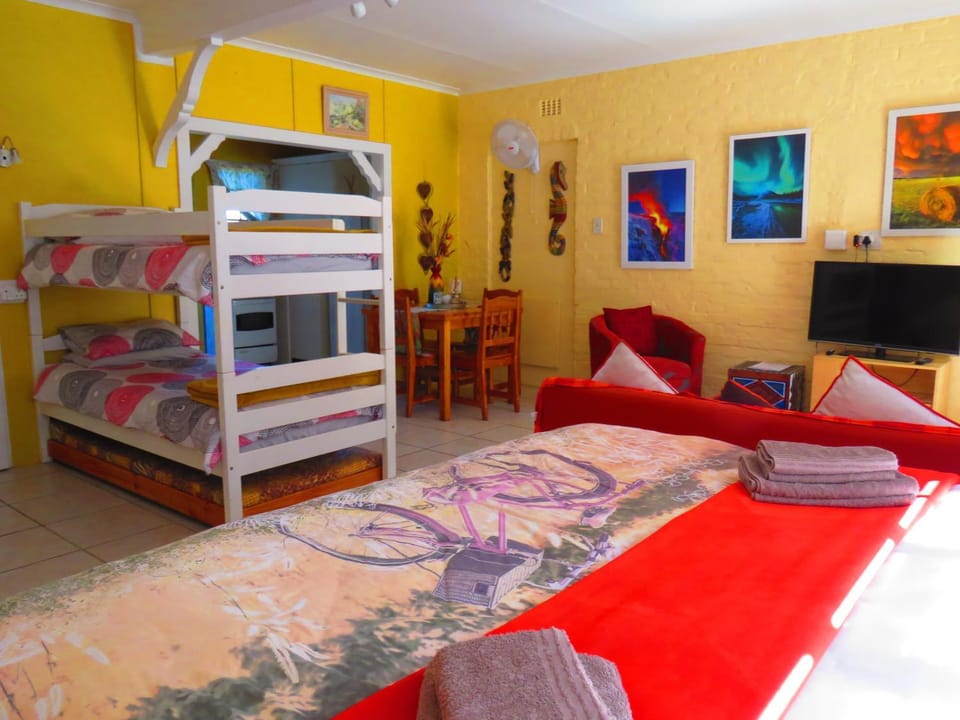 Living room, Bedroom