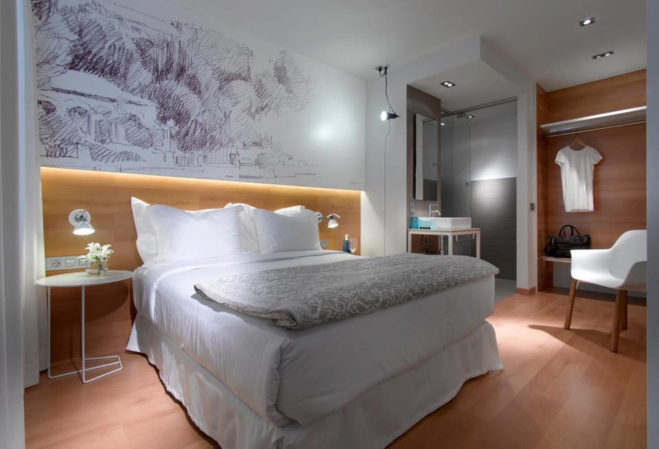 Bed, Photo of the whole room