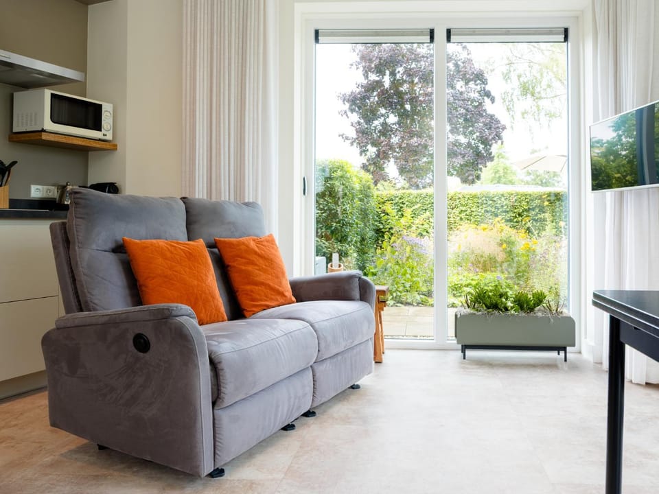 Garden, Living room, Seating area