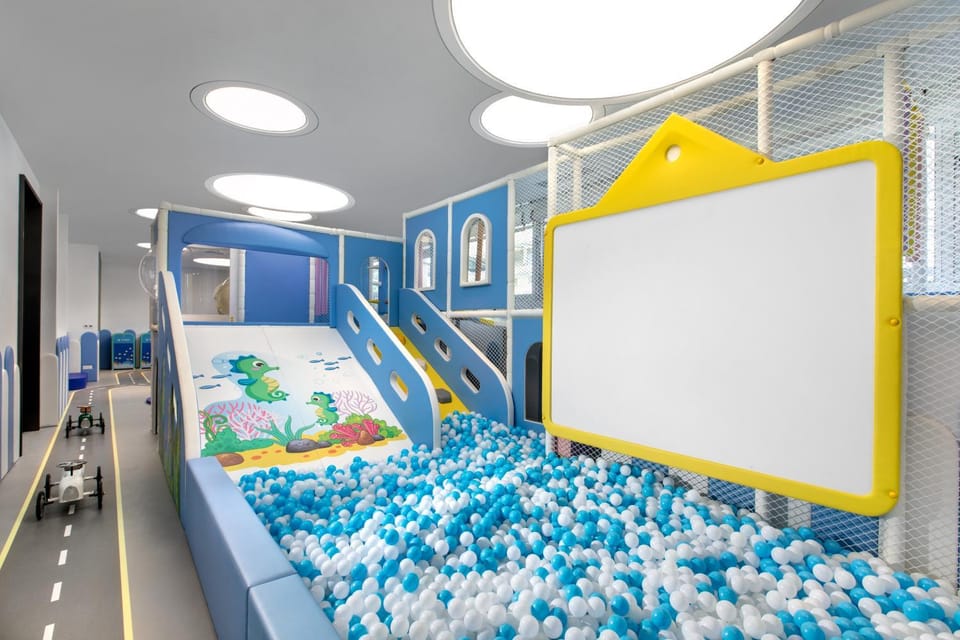Children play ground, Kids's club