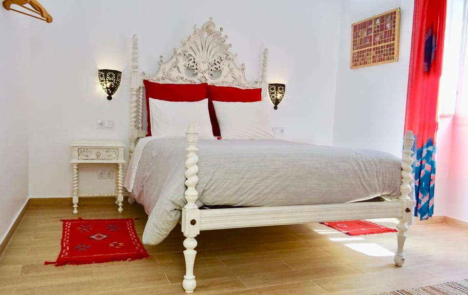 Bed, Decorative detail