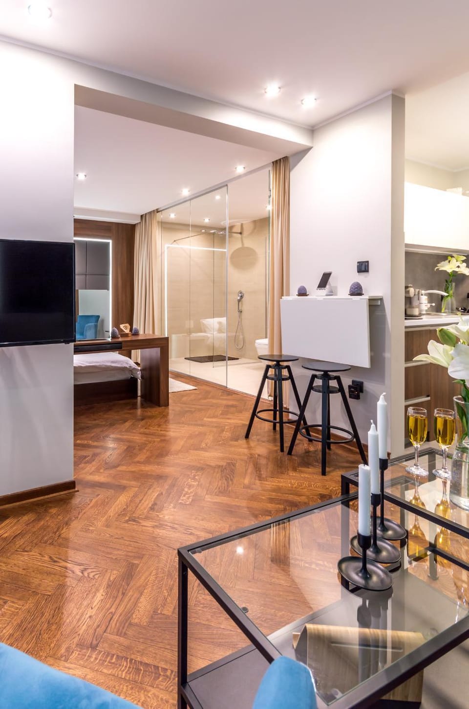 Living room, Dining area, Bedroom