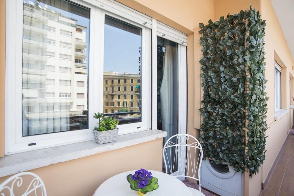 Stradivari Luxury Apartment Apartment in Rome