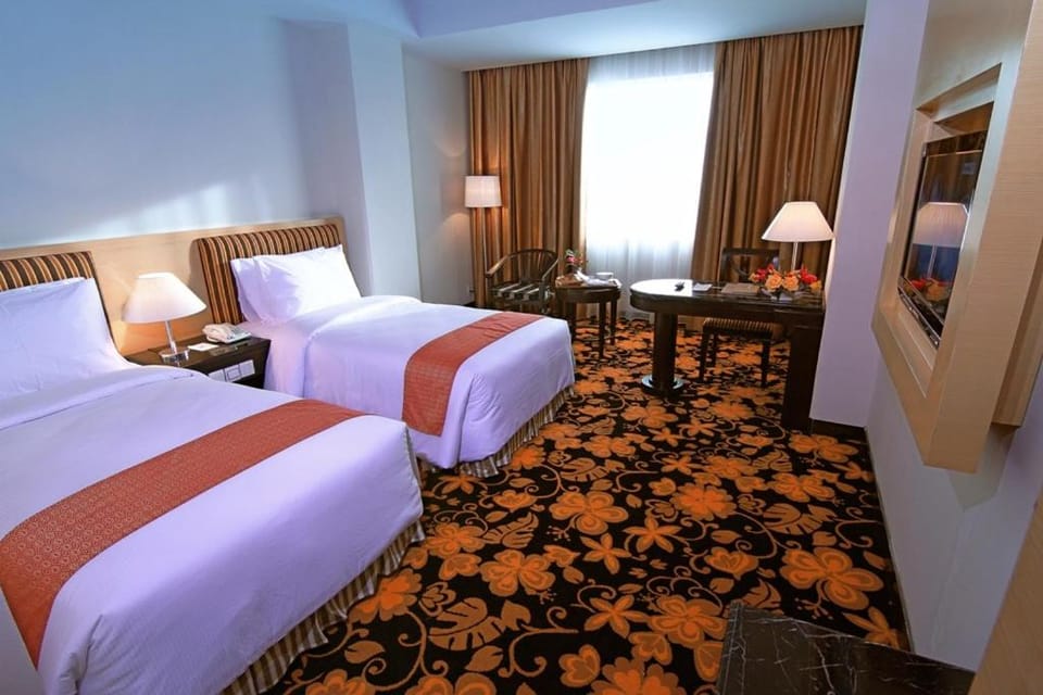 Rocky Plaza Hotel Padang Hotel in Padang