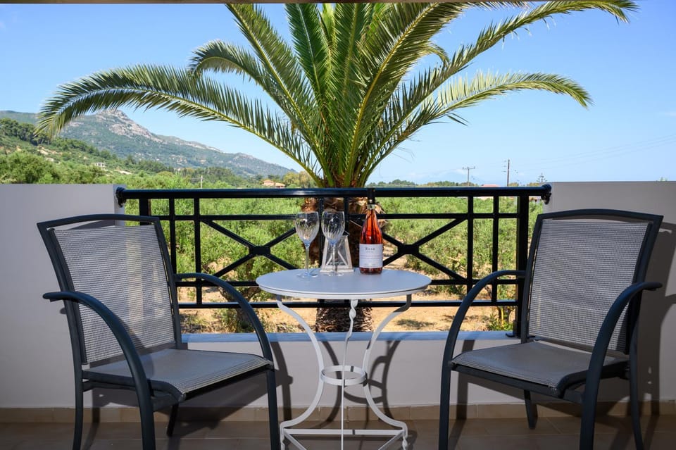 Natural landscape, View (from property/room), Balcony/Terrace