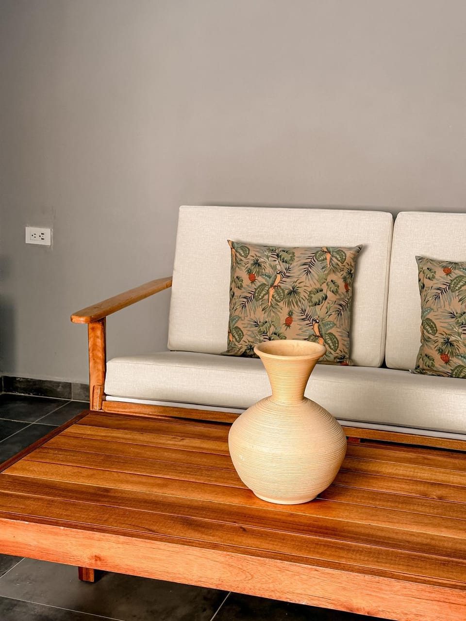 Living room, Decorative detail
