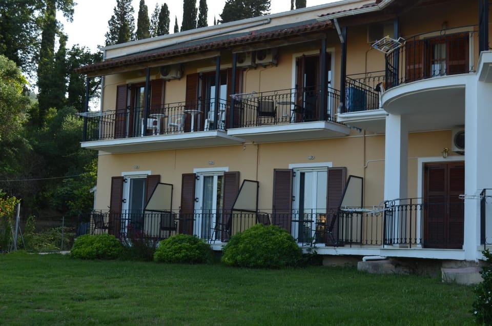 Property building, Garden