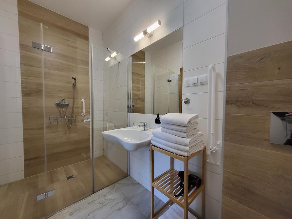 To Tutaj Apartment in Lower Silesian Voivodeship