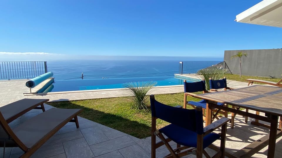 Villa Palheiros House in Madeira District