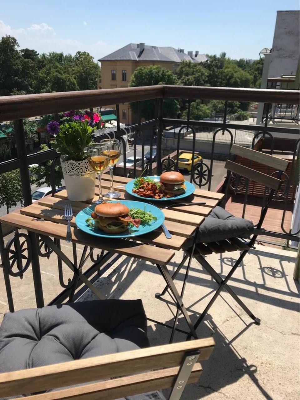 Balcony/Terrace, City view