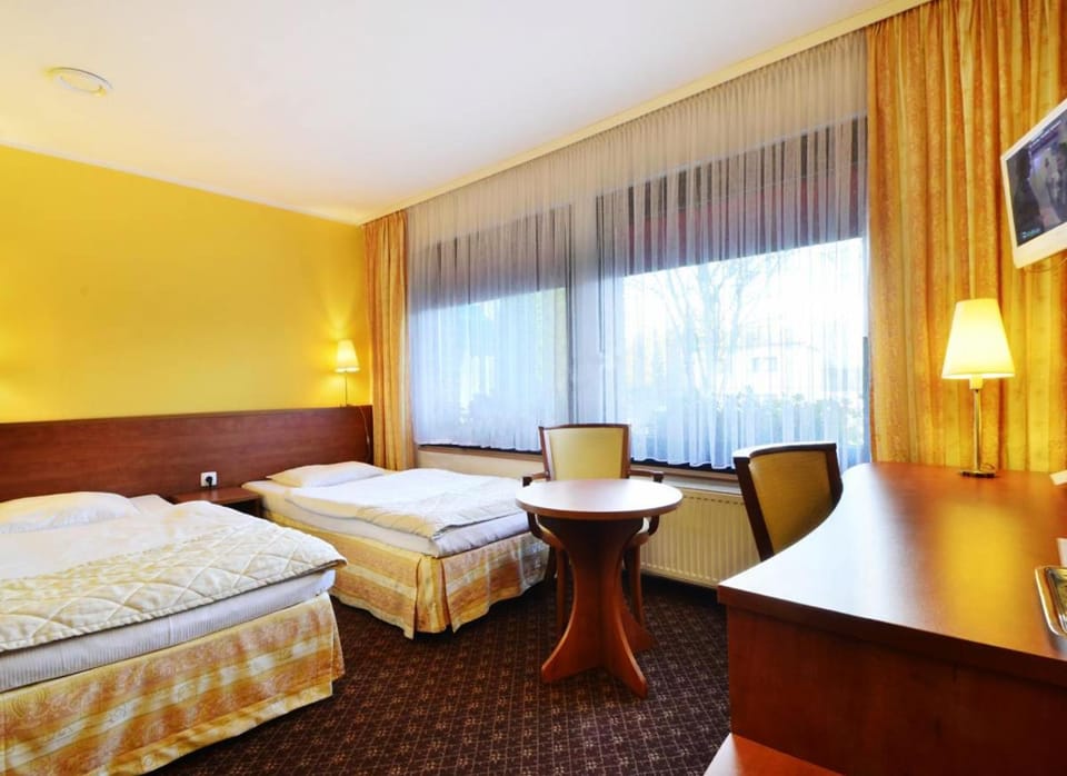 Hotel Astra Tajemniczy Ogród Hotel in Poznan