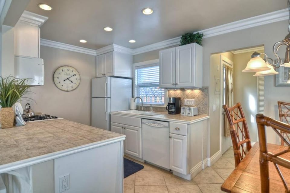 San Clemente - Monterey C House in San Clemente