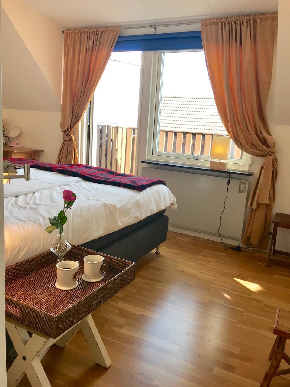Photo of the whole room, Bedroom