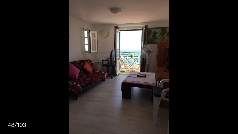 Penthouse Magnificent River view in Alfama Apartment in Lisbon