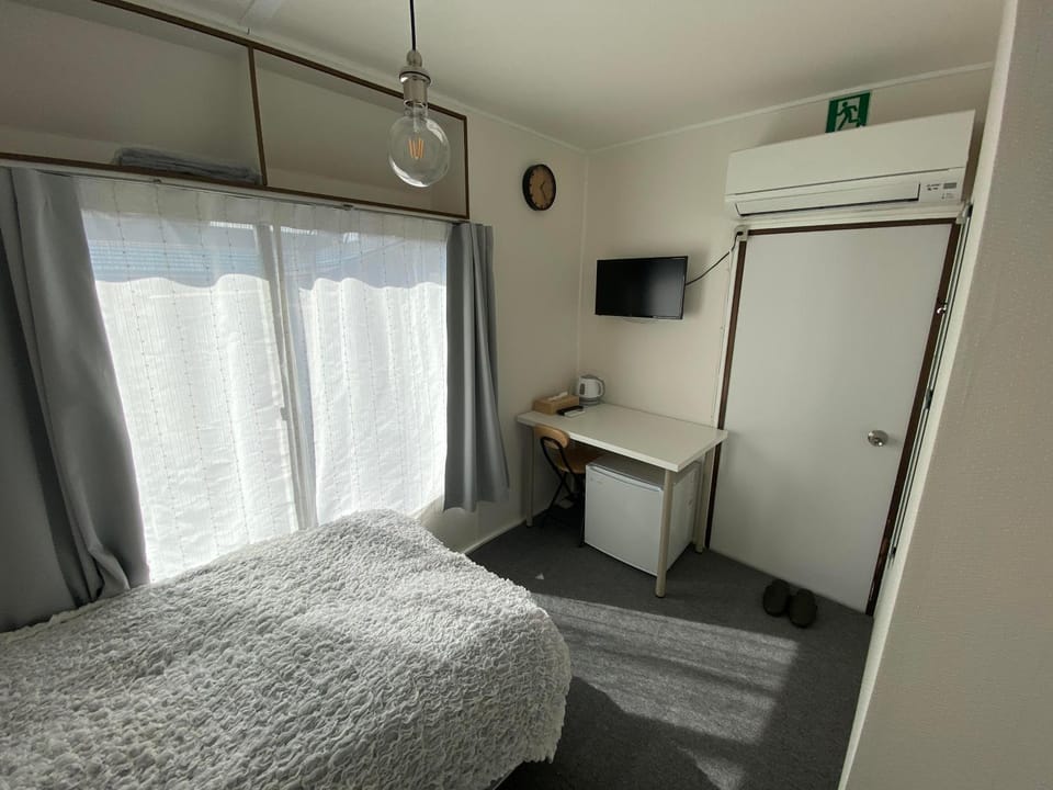 CASA KUNISAKU Bed and Breakfast in Kanagawa Prefecture