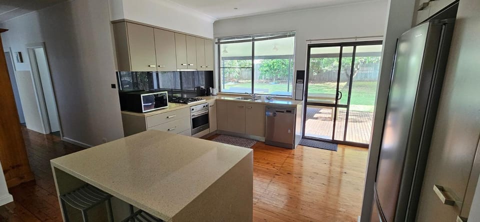Beachcomber South West Rocks - Bring your own Linen and Towels House in South West Rocks