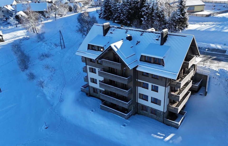 Property building, Day, Natural landscape