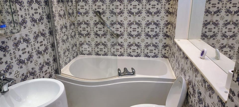 Toilet, Bathroom, Bath