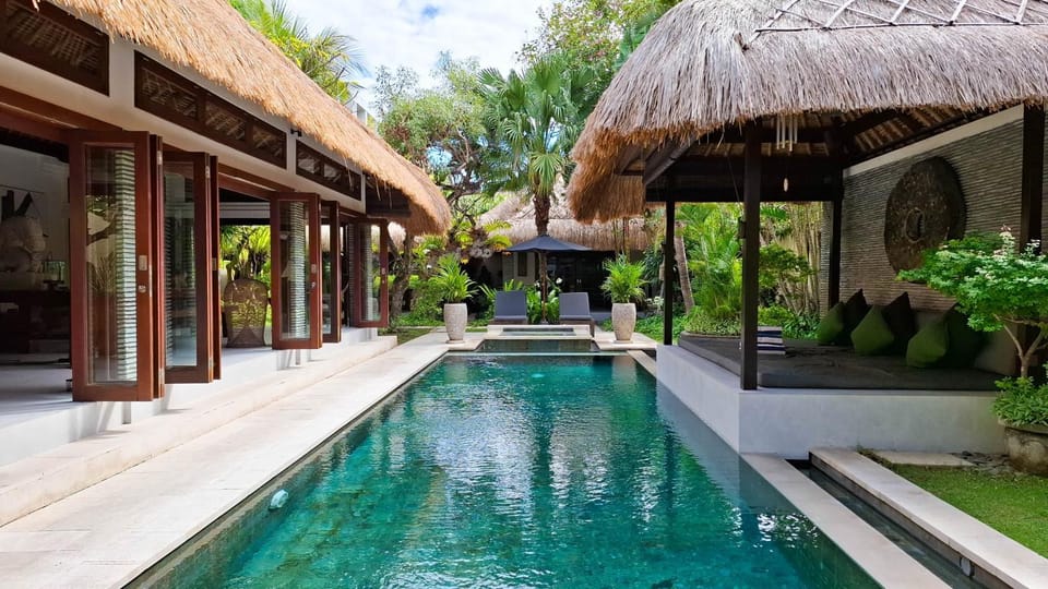 Property building, Patio, Spring, Day, Garden view, Pool view, Swimming pool, sunbed