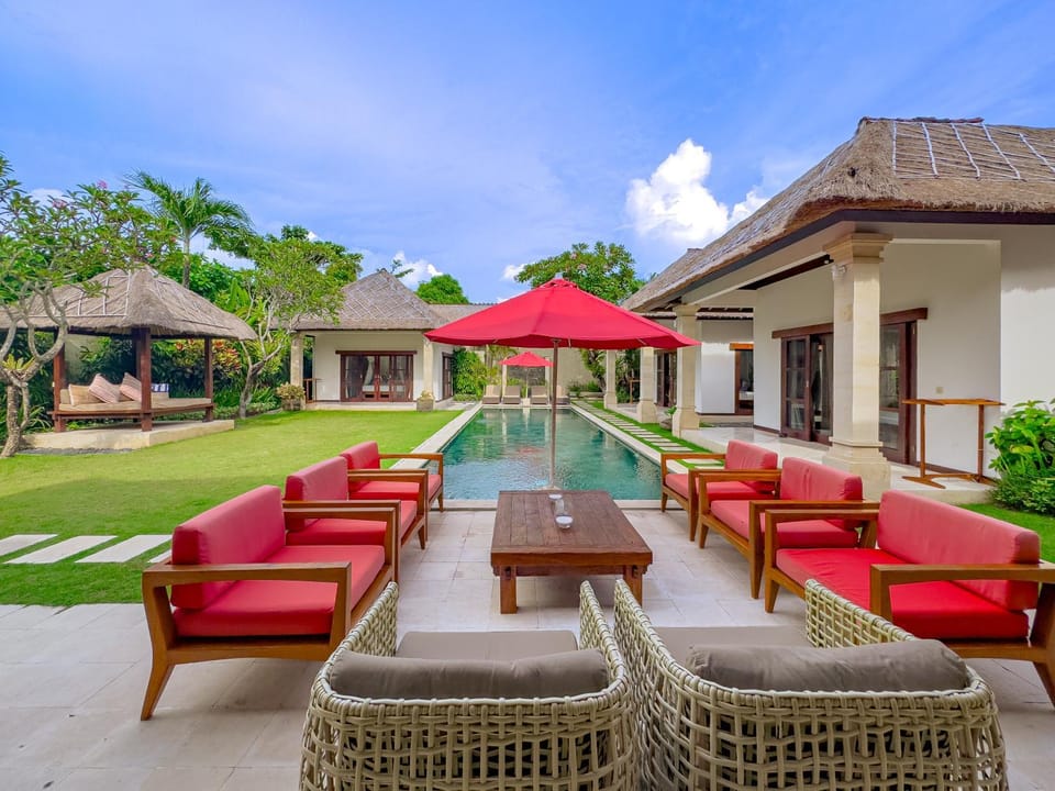 Property building, Day, Garden, Seating area, Garden view, Pool view, Swimming pool, sunbed