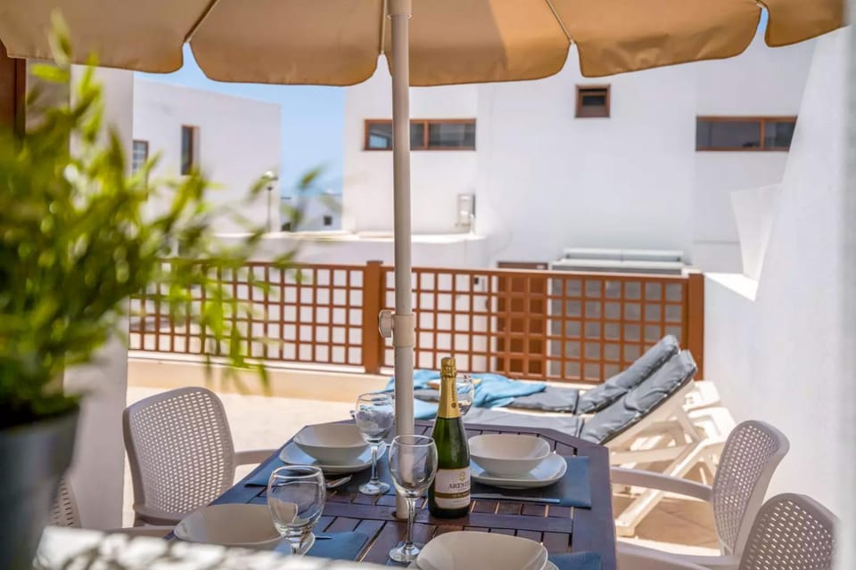 Balcony/Terrace, Dining area