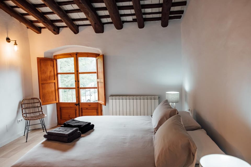 Photo of the whole room, Decorative detail, Bedroom