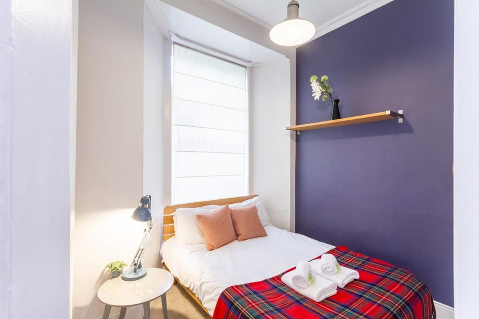 Beautifully Modernised New Town Home Apartment in Edinburgh