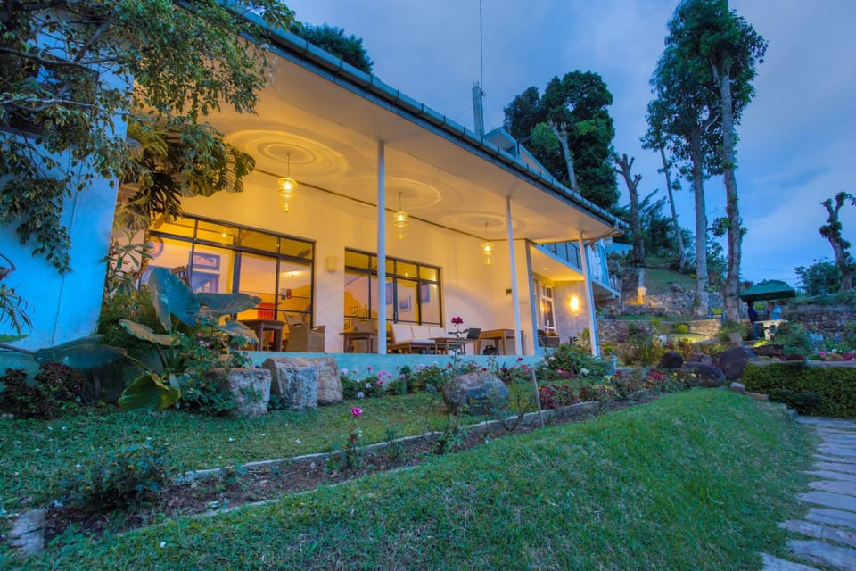 Garden view, Landmark view, Mountain view
