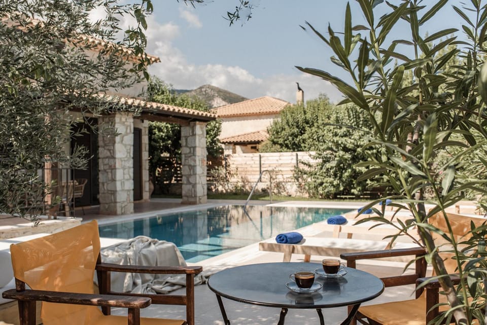Property building, Garden, Seating area, Garden view, Pool view, Swimming pool, sunbed