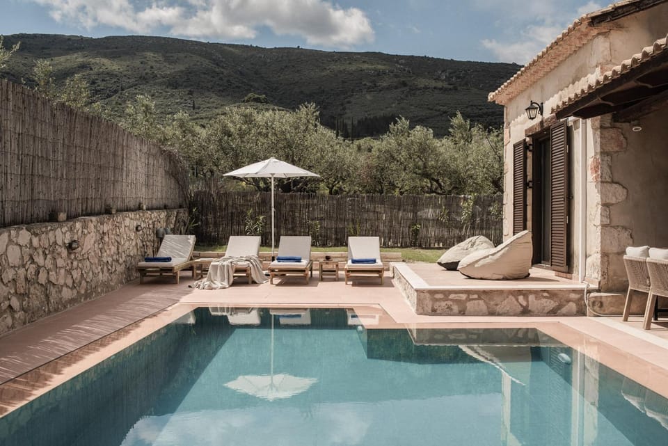 Natural landscape, Mountain view, Pool view, Swimming pool, sunbed