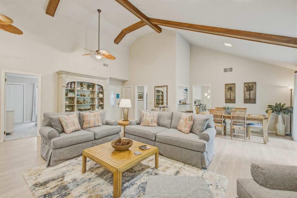 Surfscoter 105 House in Kiawah Island