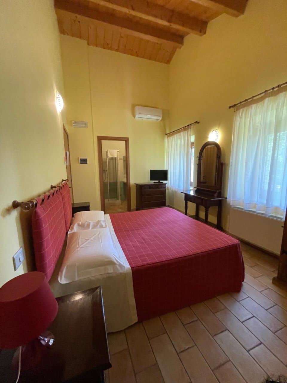 Taverna dei Guelfi Farm Stay in Senigallia