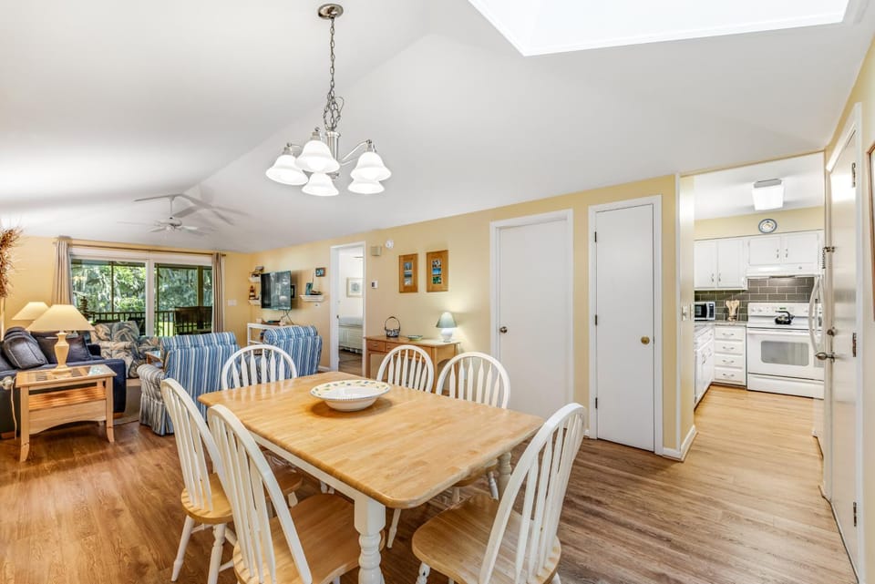 1157 Summerwind Cottage House in Seabrook Island