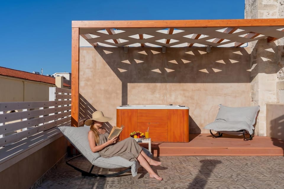Patio, Hot Tub, Balcony/Terrace, sunbed