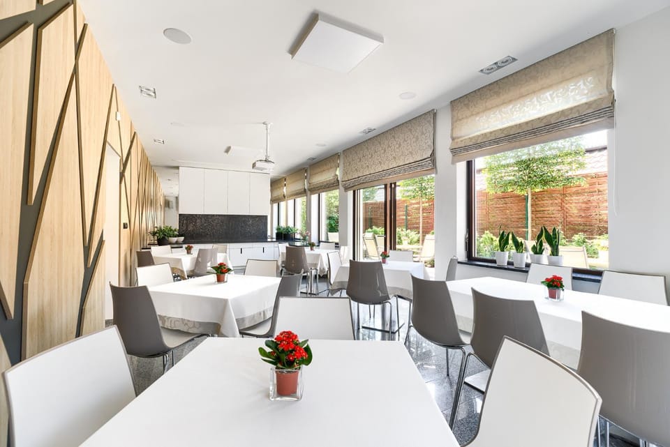 Banquet/Function facilities, Meeting/conference room